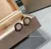 Collar Redondo Doble Cara de Nácar Versión Alta Baojia Chapado Grueso CNC Oro de 18K Completamente Diamantado Moneda de Cobre Cadena de Clavícula Versátil de Lujo Ligero