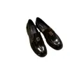 Versión de piel de vaca hebilla dorada suela gruesa zapatos de cuero pequeños para mujer 2026 estilo nuevo estilo británico tacón grueso zapatos de vestir sin cordones mocasines perezosos