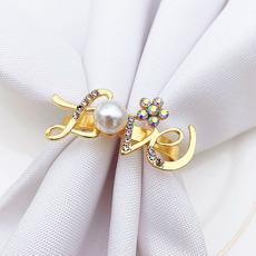 Hotel nuevo Día de San Valentín AMOR servilletero anillo para servilleta anillo para servilleta de diamante anillo de tela para la boca de metal fabricante