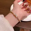 Pulseira de Laço com Strass Brilhante de Alta Qualidade para Mulheres, Temperamento de Luxo Leve, Anel de Mão Aberto Ajustável, Item Quente de 2026, Joia de Mão Exquisita