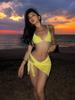 Blogger de fábrica fuente bikini amarillo claro floral conjunto de tres piezas de red roja pequeño fresco traje de baño de vacaciones para mujer