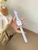 Correa de Reloj de Silicona con Estampado de Cuadros en Forma de Cintura Pequeña, Adecuada para Apple Watch Generaciones 1-12/Ultra3/Se3