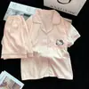 Pijama de Algodão Nuvem para Mulheres, Verão Fino de Manga Curta com Shorts, Conjunto Casual Doce com Listras de Tinta para Casa que Pode Ser Usado Fora