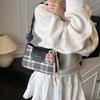Bolsa Pequena para Mulheres 2025 Primavera Nova Estilo Coreano Bolsa Transversal Nicho Moda Casual Simples Retro Bolsa de Axila