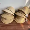 Chapéu de Pescador Estilo Hepburn com Linha de Cor Contrastante e Aba Enrolada para Mulheres Verão Versátil Casual Chapéu de Palha com Proteção Solar Chapéu Bacia para Uso Externo Tendência