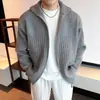 Nuevo cárdigan de punto para otoño e invierno para hombre, chaqueta abrigo a rayas, cálido estilo de negocios británico, comercio exterior transfronterizo al por mayor