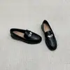 Versão de couro de vaca Vintage Lavado Couro de cavalo Mocassins artesanais Femininos Clássico Fivela Pequenos Sapatos de couro Sapatos antigos de salto baixo em couro genuíno
