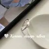 2026 Joyería de Plata de Diseño Minimalista de Nicho Estilo Coreano Más Vendida Anillo Liso de Pez Koi Simple de Plata de Ley S925 Cepillada