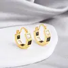 Brincos Minimalistas Geométricos Frios Studs Moda High-End Design de Nicho Versátil para o Dia a Dia Mulheres
