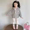 Conjunto de Primavera y Otoño para Niñas 2026 Nuevo Elegante Chaqueta Rayada de Gato Leggings Casuales Conjunto de Dos Piezas de Primavera