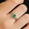 Anillo Cao Shi Estilo Lujo Ligero para el Día de la Madre Anillo Geométrico Francés Femenino Accesorios para Usar en Bodas, Compromisos y Banquetes