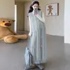 Ropa de otoño suave para maternidad estilo coreano: chaleco de punto de rayas verticales, falda larga, capa interior elástica holgada, vestido de maternidad de manga larga