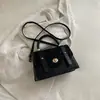 Bolso de Textura Retro de Nicho Transfronterizo para Mujer Otoño 2026 Nuevo Bolso Simple para el Trabajo Bolso de Hombro Cruzado de Moda