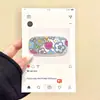 Espejo de Pie Adhesivo con Flor de Dibujo Animado Graffiti Japonés y Coreano Adecuado para Fundas de Teléfono, Tabletas, Espejos de Escritorio para Maquillaje y Decoraciones de Refrigerador