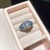Anillo abierto geométrico cuadrado de circón bañado en oro real de 18k, exquisito y lujoso, sensación de alta gama, anillo versátil para el dedo índice