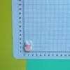 Falda Cuadros Linda de Dibujos Animados Gato Kitty Joyería DIY Pegamento Cremoso Pasador Agujero Hebilla de Zapato Paquete de Materiales Accesorios de Resina