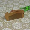 Peine de madera de durazno talla en madera grabado a doble cara peine de madera forma de pequeña Montaña Creciente variedad de peines de madera opcionales tallado de regalo