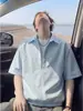 Camisa Polo Listrada Azul Claro Manga Curta Masculina Verão Fina Gola Meio Aberta Camisa Estilo Americano Jovem Manga Curta