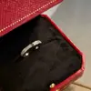 Anillo de Diamantes de 3 Filas Cielo Estrellado Versión de Gama Alta V-Gold Versión Estrecha Ancha Anillo de Pareja Chapado en Oro Rosa de 18 Quilates para Mujer Disponible para Transmisión en Vivo y en Stock