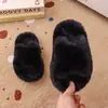 Pantuflas de lana cruzadas para padres e hijos 2024 nuevas para madre e hija otoño e invierno cálidas para el hogar con forro polar gruesas antideslizantes de algodón para bebé
