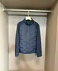 Ligera y cálida chaqueta básica versátil para el exterior, diseño de patchwork en las mangas, cuello alto, forro polar 13643