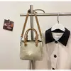 Bolso Pequeño Cuadrado Casual de Nicho Estilo Coreano para Mujer 2025 Invierno Nuevo Versátil Elegante Lujo Ligero Bolso Cruzado Diario