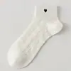 Calcetines Huecos Blancos en Forma de Corazón para Mujer, Calcetines Cortos de Algodón Puro Finos de Verano, Calcetines de Malla Transpirables Bordados de Verano al por Mayor