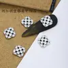 Joyería para uñas nueva al por mayor trébol de cuatro hojas redondo amor tablero de ajedrez aleación gota de aceite taladro para uñas decoración de taladro para uñas