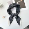 Lenço Quadrado de Seda Retrô Coreano com Estampa Paisley e Toque de Luxo, Combinado com uma Camisa, Lenço Quadrado Versátil para Cintura, Xale, Protetor de Pescoço