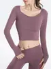 Ropa de yoga para mujer, camiseta deportiva de manga larga, de secado rápido, ajustada, corta, con cordón umbilical expuesto y almohadilla para el pecho, camiseta cruzada, ropa deportiva para correr