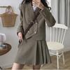 Chaqueta de traje pequeña 2024, traje de personaje, primavera y otoño, estilo universitario, falda plisada para estudiantes, conjunto de dos piezas, cintura alta, ajustada.