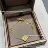 Tela de cepillo italiana para el hogar, concha rosa, mini ventana de celosía, trébol de cuatro hojas, collar, estilo retro de palacio, nicho, suministro para transmisión en vivo
