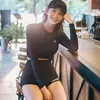 Traje de surf conservador de dos piezas para mujer, manga larga, negro, con protección solar, cintura alta, adelgazante, con perneras de corte recto y cobertura abdominal, adecuado para aguas termales y natación