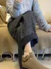 Pantalones de maternidad a rayas de pierna ancha de tiro alto, suaves y lisos, con caída, corte holgado, que ocultan el vientre, adecuados para otoño e invierno, pantalones largos casuales para el embarazo