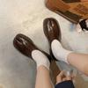 Sapatos de bico fino de personalidade de nicho 2025 primavera salto baixo grosso cabeça redonda couro porco trotters sapatos de couro pequenos sapatos de couro boca profunda sapatos de couro genuíno para mulheres