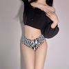 Calcinha de seda gelada estampada da moda quente feminina sexy leopardo elemento puro desejo vento cruz renda calcinhas de quadril completo para mulheres
