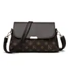 Bolso con textura de cuero suave para mujeres de mediana edad, bolso de mamá, bolso cruzado, bolso de hombro versátil y elegante, bolso de hombro pequeño