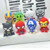 Llavero Colgante Muñeco Serie Marvel Spider-Man Iron Man Avengers Caja Sorpresa Dibujos Animados Colgante de Plástico Blando