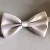 Traje de Vestir de Negocios para Hombre 2018 Poliéster Seda Moño Traje de Boda Corbata de Moño Multicolor Color Sólido