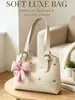 Bolsa de Ombro Única para Mulheres 2026 Novo Modelo com Tachas de Estrela Bolsa Tote Simples