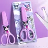 Tijeras de Seguridad para Niños Sanrio Kuromi Dibujo Animado Lindo Jardín de Infancia Estudiantes de Primaria Estudiantes en Casa con Cubierta Protectora