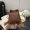 Moda Tendência Primavera e Verão Personalidade Franja Retrô Bolsa de Ombro Feminina Doce Cool Menina Picante Estilosa Elegante Bolsa de Mão Bolsa Transversal