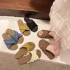 Sandalias planas de suela blanda en estilo bohemio coreano para mujer, adecuadas para usar en verano con faldas, nuevo modelo de verano 2025