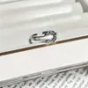 Estilo Medieval Tardío Elegante Dulce Fresco Blanco Esmalte de Goteo Mariposa Saturno Anillo de Moda Anillo Geométrico Simple de Personalidad de Nicho para Mujeres