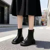 Botas Chelsea Robustas de Salto Grosso Estilo Britânico Preto para Mulheres, Nova Coleção Outono/Inverno 2026, Projetadas para Figuras Baixas, com Altura Adicional, Forro de Lã e Aquecimento, Botas Curtas