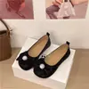 Novos Sapatos de Vovó com Strass Estilo Coreano Primavera e Outono Sapatos Versáteis para Saia Vento Noturno Mãe Noturna 2026 Sapatos de Salto Único com Laço