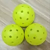 Direto da fábrica em estoque bola 40 furos furo da bola pickleballs74mm moldagem por injeção bola de competição