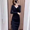 Vestido Tricô Coreano para Mulheres, Novo Estilo para Início de Primavera, Temperamento de Socialite de Alto Padrão, Design com Fenda, Vestido Suéter Básico que Rejuvenesce