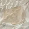 Braguitas de encaje floral semitransparentes de alta gama estilo francés con un tacto suave, inteligentemente diseñadas con una cinturilla trasera de lazo cruzado, bragas de triángulo transpirables y amigables con la piel