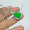 Colgante de Calabaza Incrustado Chapado en Plata al por Mayor Estilo Chino Nuevo Calcedonia Verde, Collar de Jade para Mujer Ágata Verde Esmeralda Calabaza Pequeña
